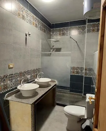 Heart Of Town Sea View Apartment *