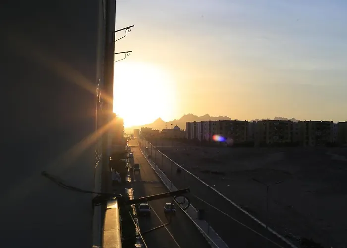 Heart Of Town Sea View Apartment Safaga